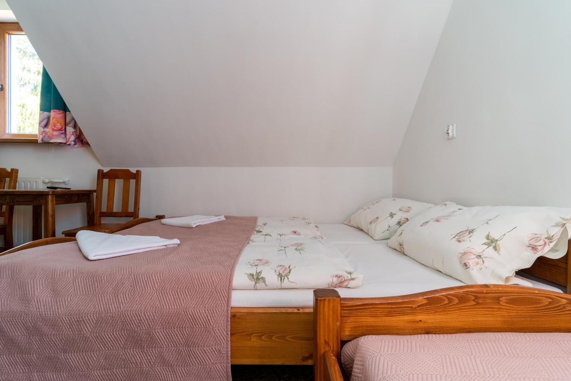 Отель Base Camp Pieniny Niedzica Экстерьер фото